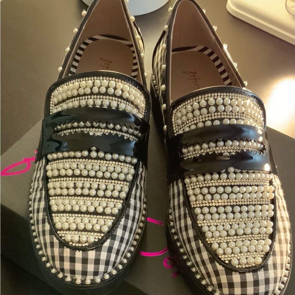Betsey Johnson Darin Loafers New With Box